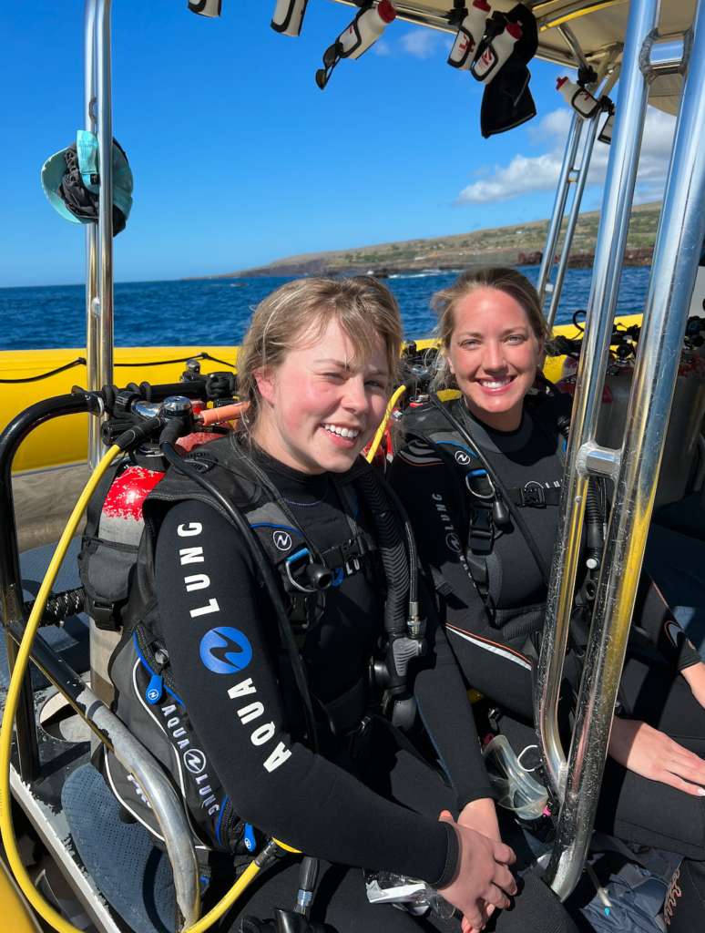 Scuba diving the lanai cathedrals in Maui
