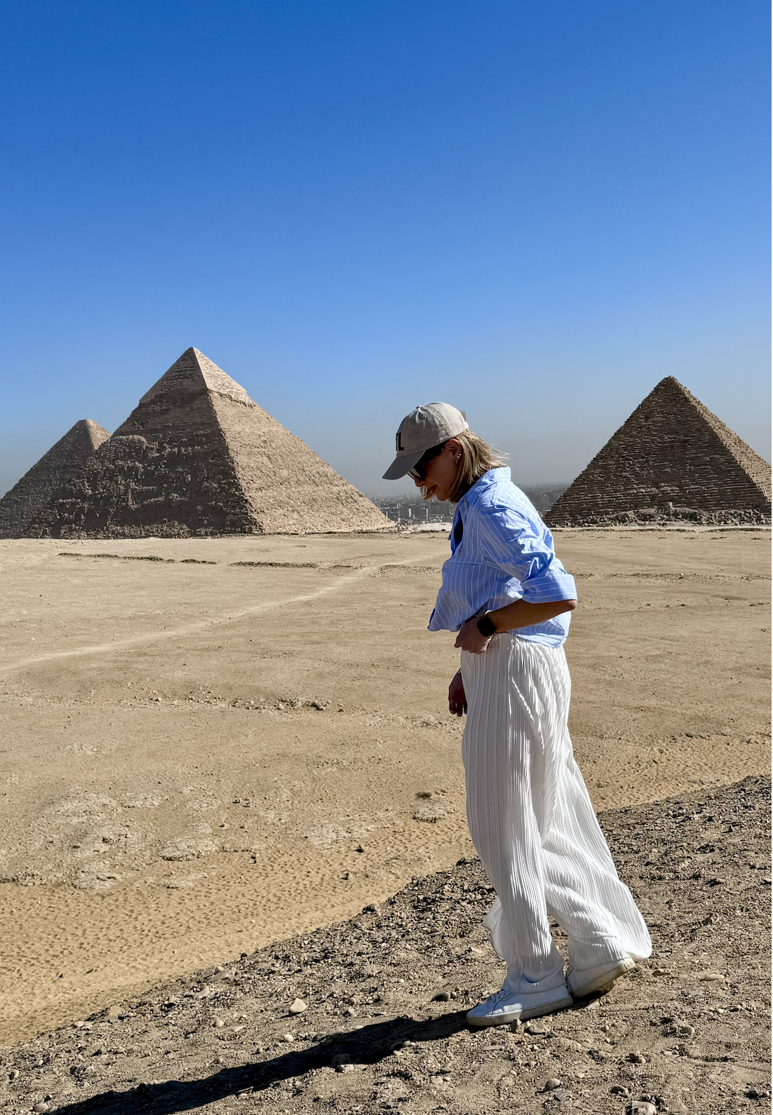 Visiting the Pyramids of Giza without a guide